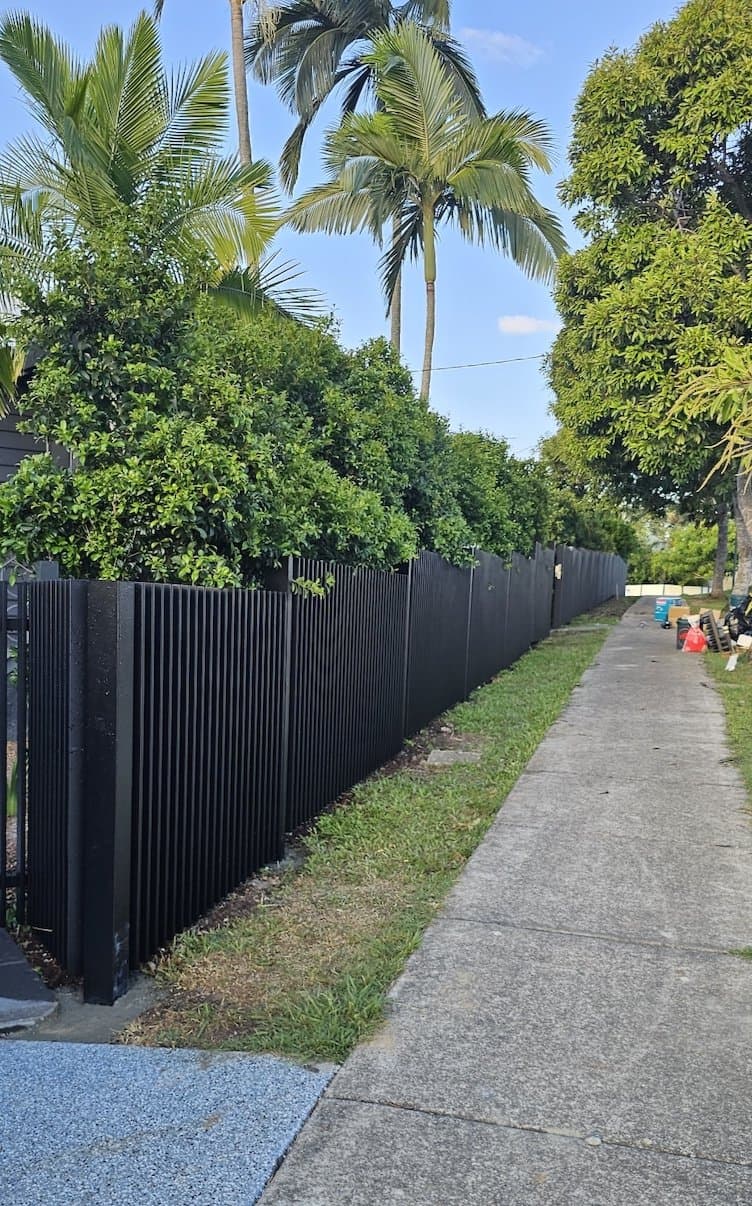 RL Fencing batten fencing installation