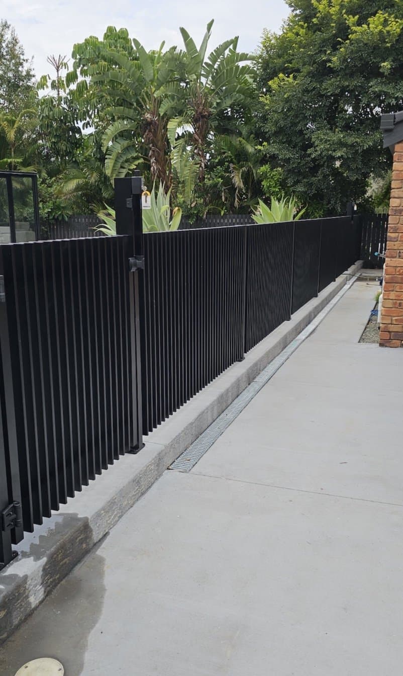 RL Fencing batten fencing installation