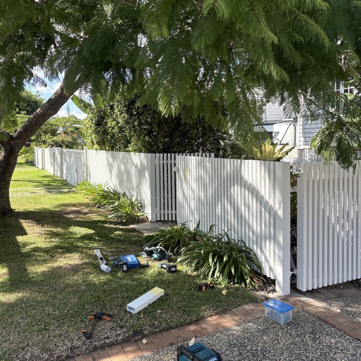 RL Fencing batten fencing installation