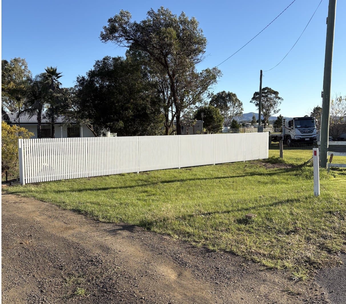 RL Fencing batten fencing installation