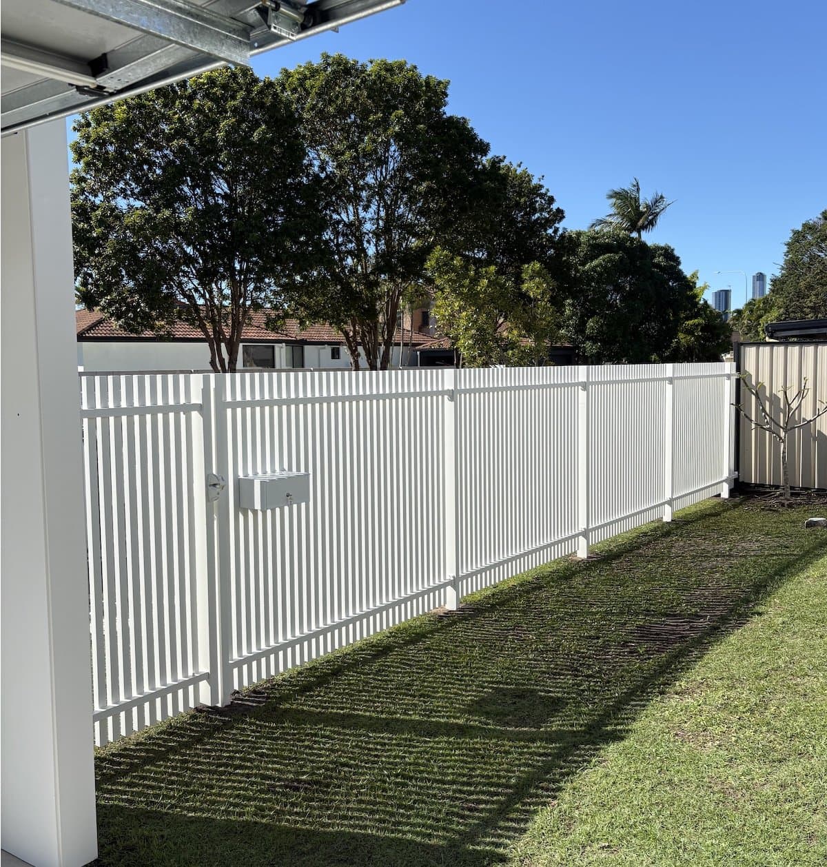 RL Fencing batten fencing installation