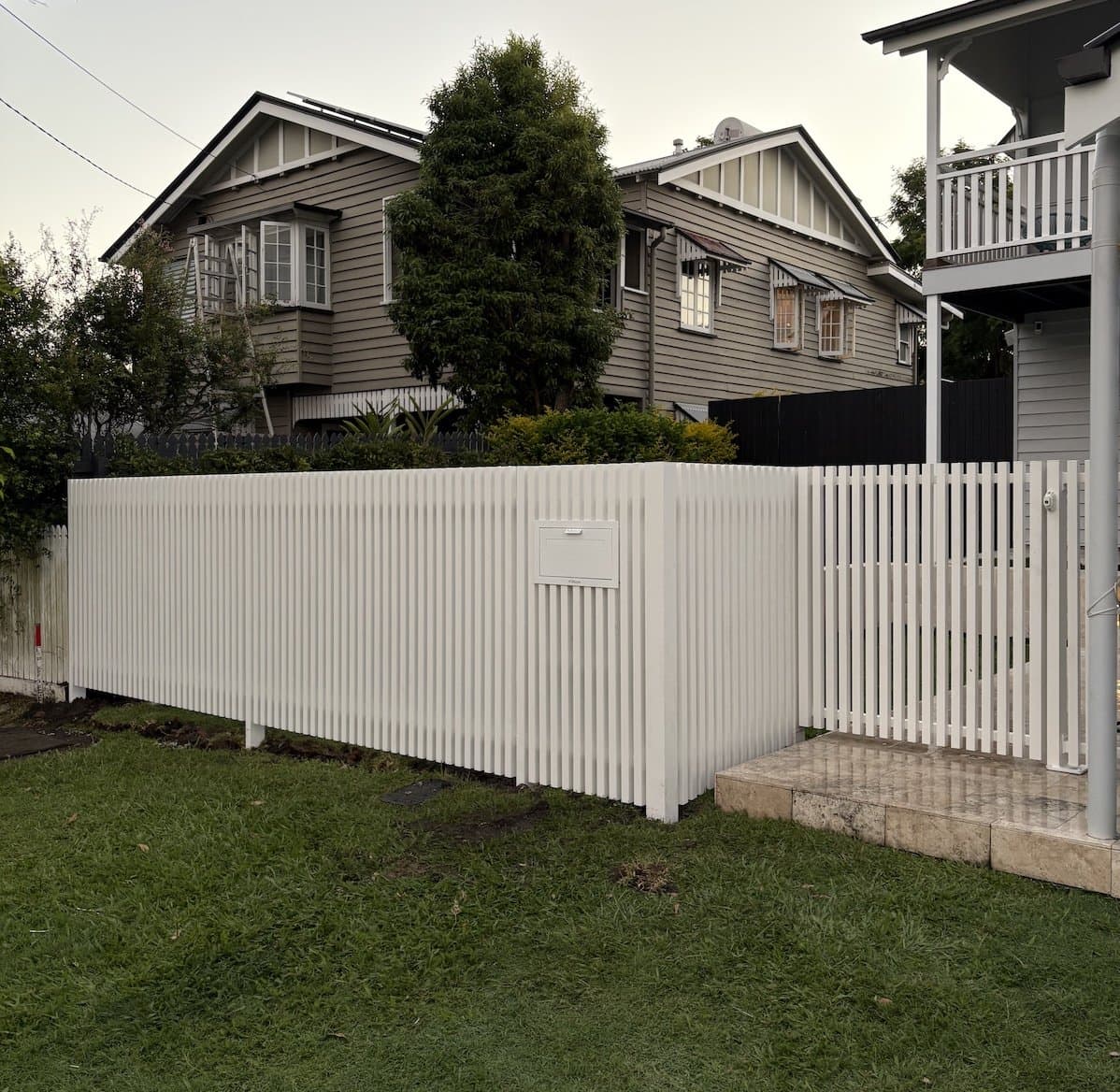 RL Fencing pedestrian gate installation