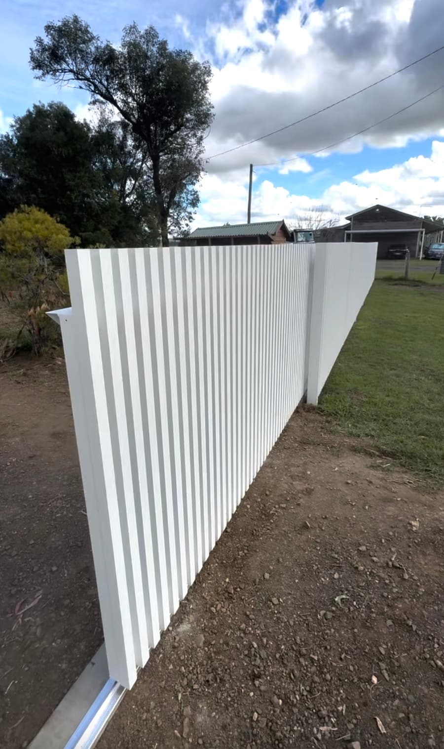 RL Fencing automated sliding gates